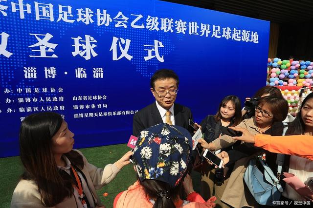 西媒：巴萨计划续约弗里克并引进小蜘蛛，莱万和费兰可能离队